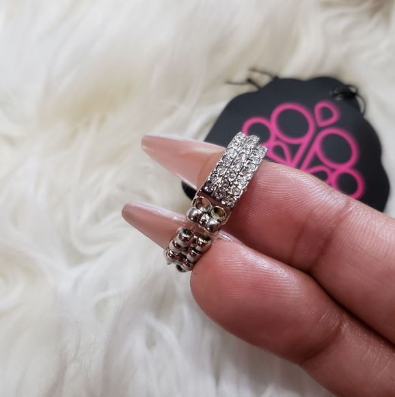 Paparazzi silver 3 row rhinestone ring - Picture 3 of 8